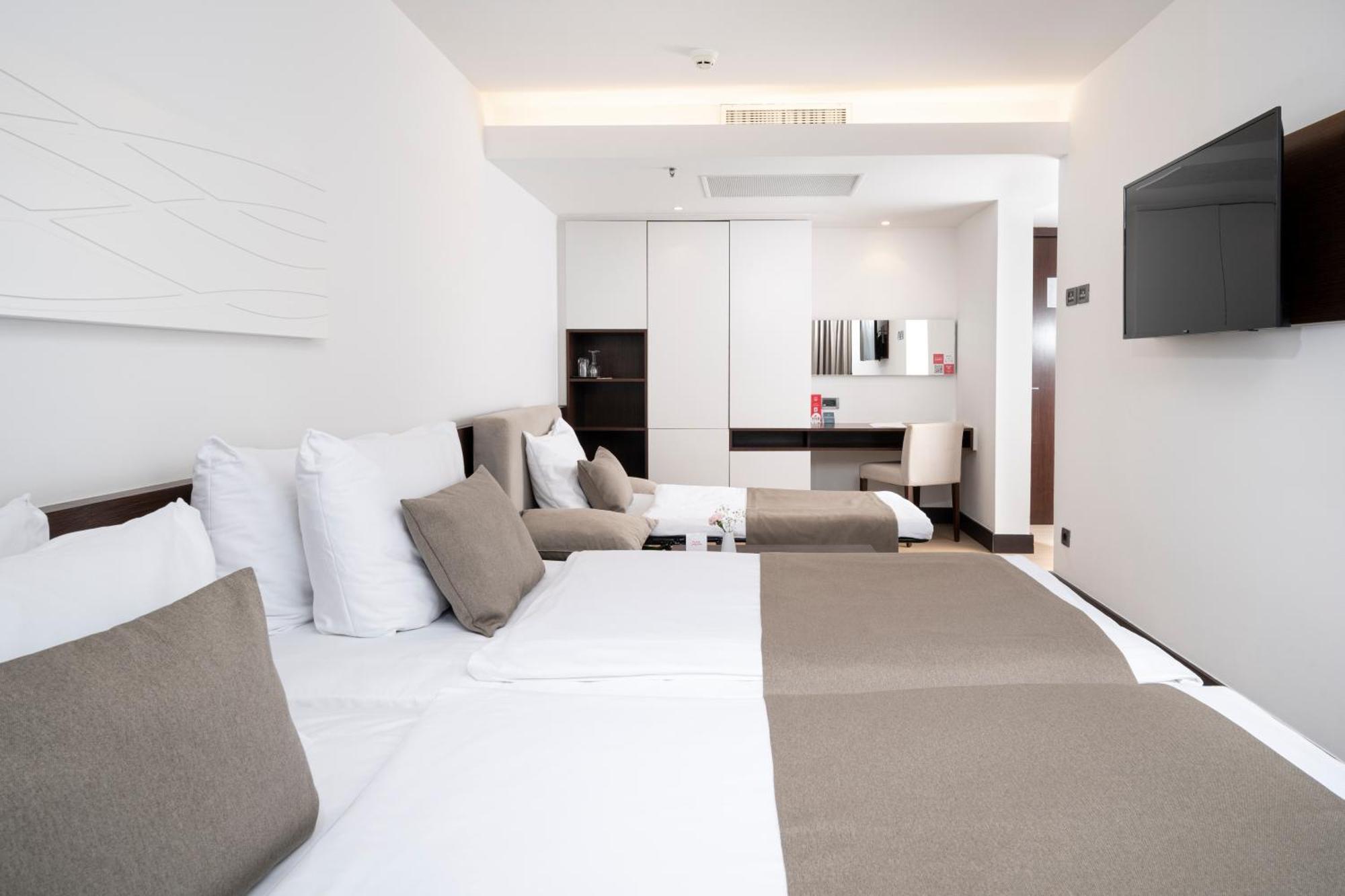 Hotel Parentium Plava Laguna Porec Esterno foto
